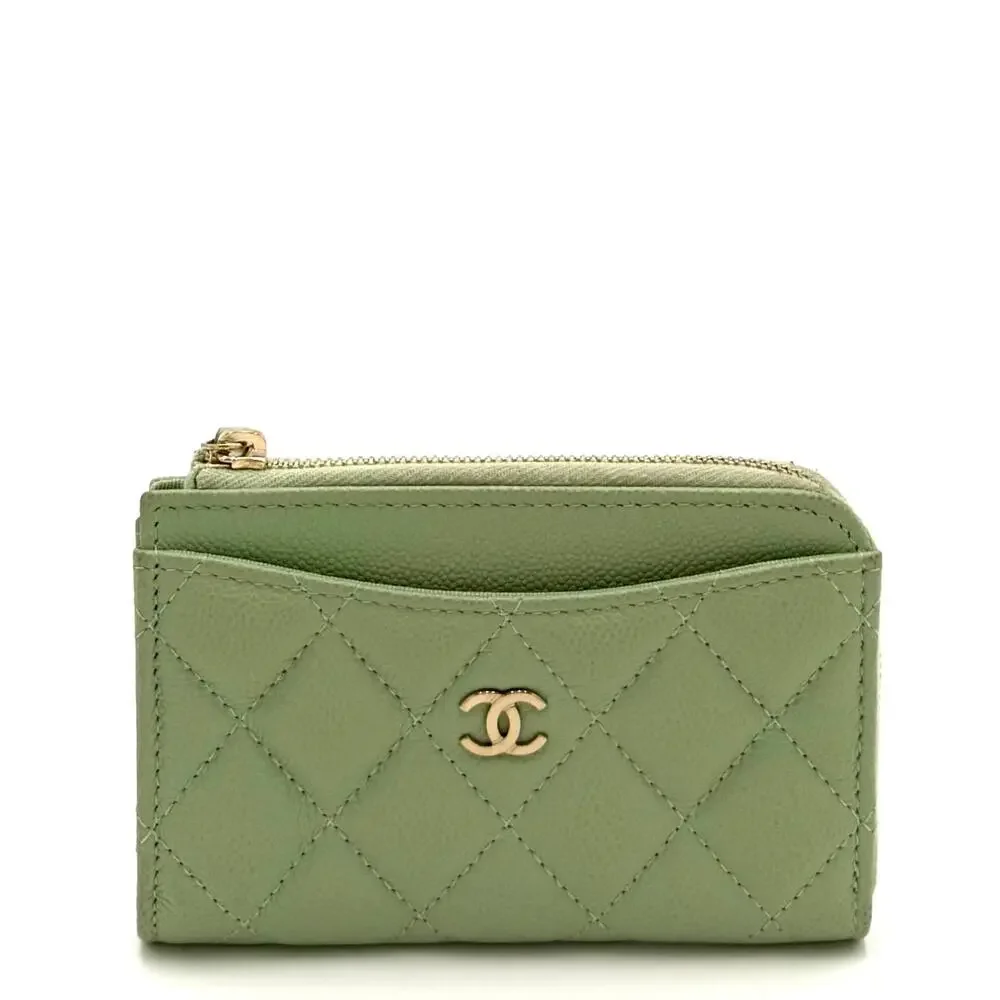 Classic Zipped Quilted Caviar Card Holder